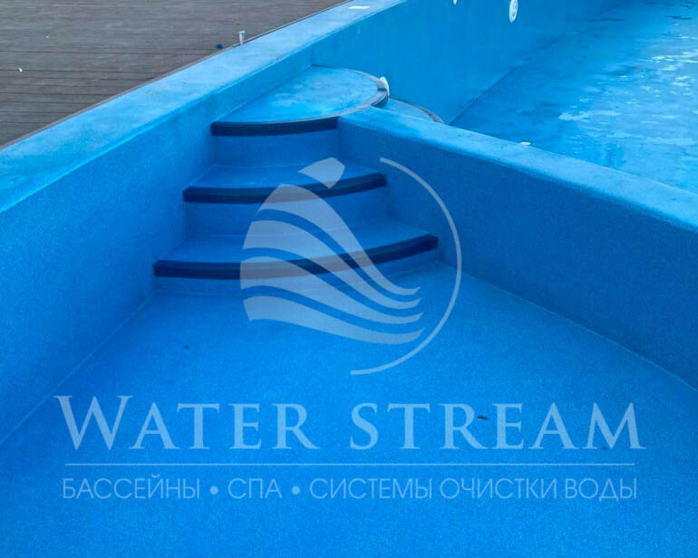 Облицювання басейнів у Києві